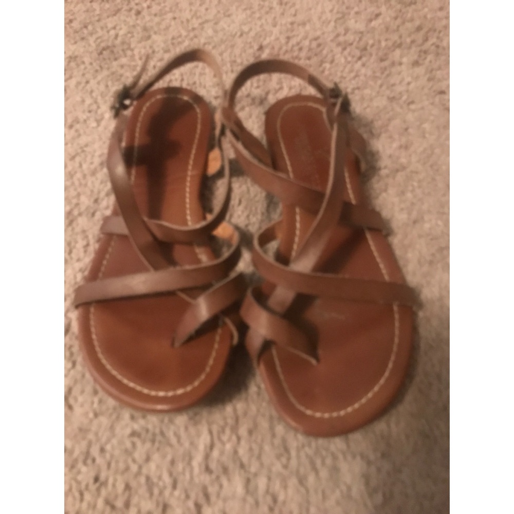 American Eagle sandals